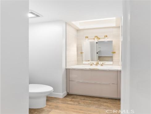 5997 E Calle Principia , Anaheim, CA