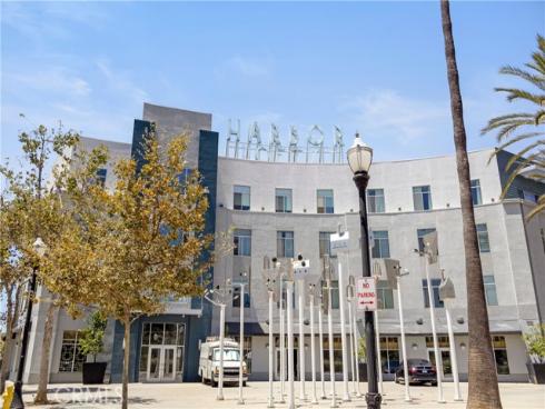 435 West Center Street Promenade 400