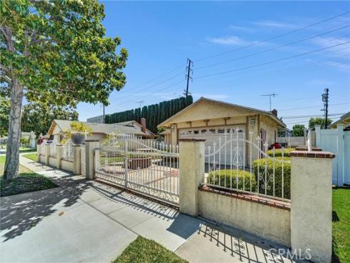 1101 S Clifpark Circle, Anaheim, CA