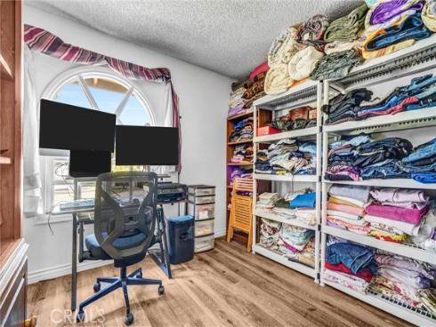 1101 S Clifpark Circle, Anaheim, CA