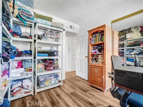 1101 S Clifpark Circle, Anaheim, CA