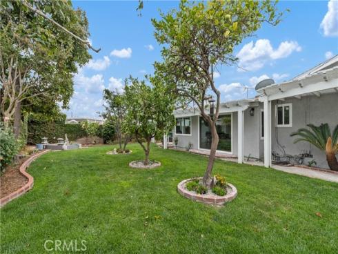 3213 W Sunview   Drive, Anaheim, CA