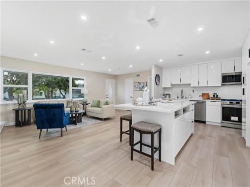 3213 W Sunview Drive, Anaheim, CA