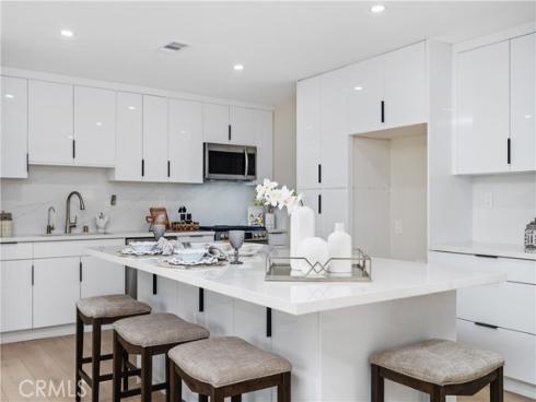 3213 W Sunview Drive, Anaheim, CA