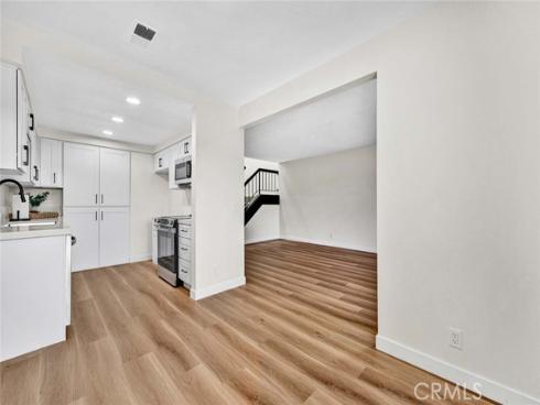 827 W Orangewood Avenue, Anaheim, CA