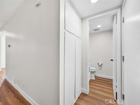 827 W Orangewood Avenue, Anaheim, CA