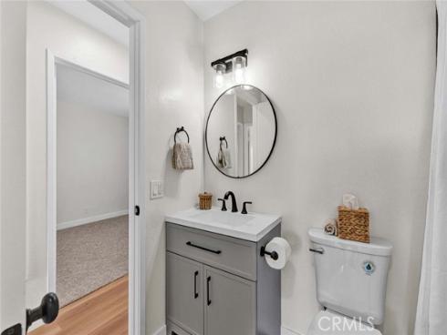 827 W Orangewood Avenue, Anaheim, CA