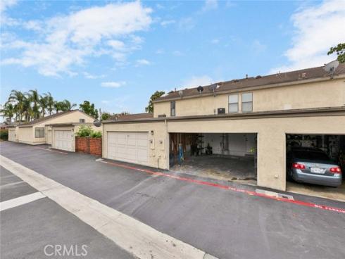 827 W Orangewood   Avenue, Anaheim, CA