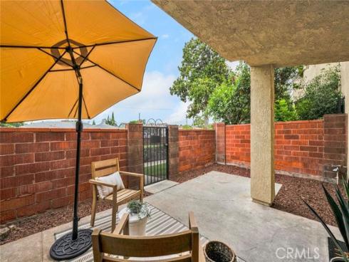 827 W Orangewood Avenue, Anaheim, CA