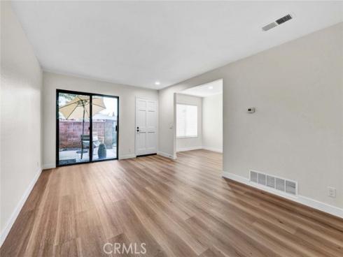 827 W Orangewood Avenue, Anaheim, CA