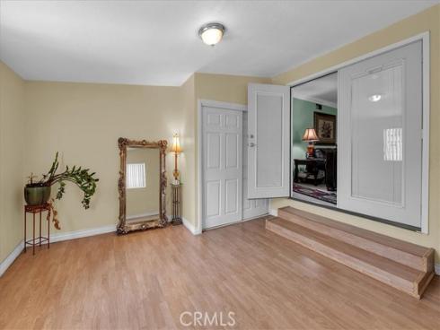 1316 E Romneya Drive, Anaheim, CA