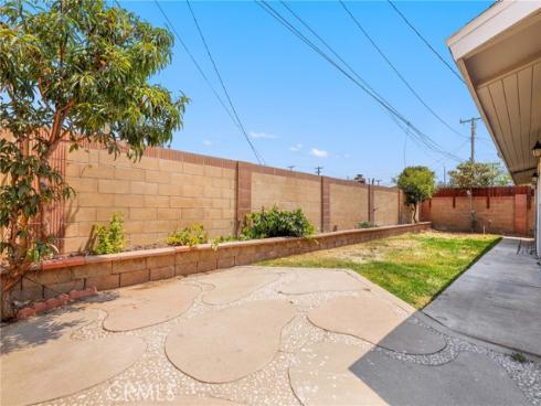 930 S Emerald Street, Anaheim, CA