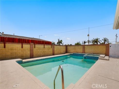 930 S Emerald Street, Anaheim, CA