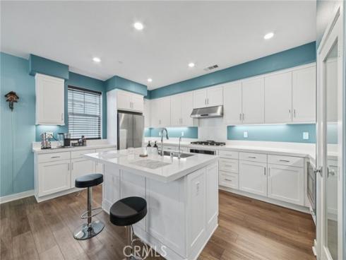 1040 N Anaheim  1  Boulevard, Anaheim, CA