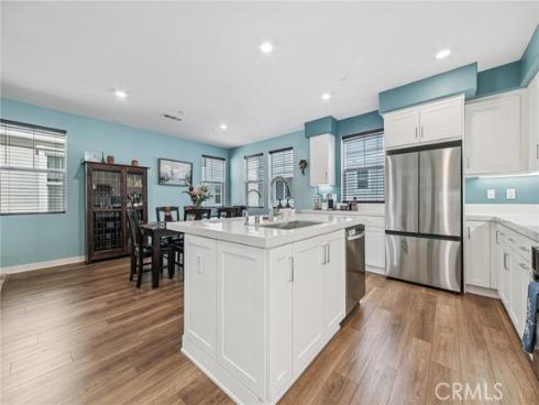 1040 N Anaheim  1  Boulevard, Anaheim, CA