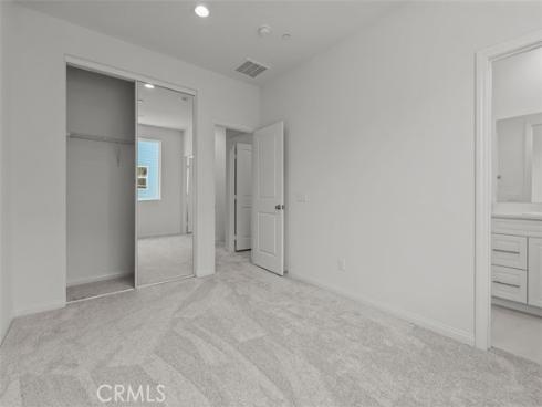 1095 N Harbor   Boulevard, Anaheim, CA