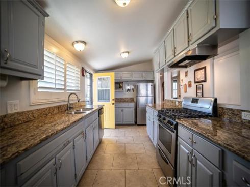 1913 W Beacon   Avenue, Anaheim, CA