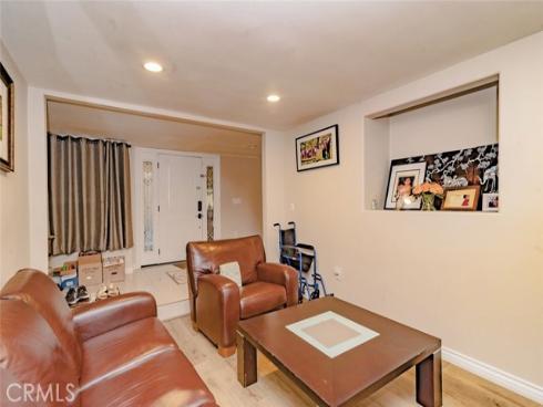 625 W La Verne   Street, Anaheim, CA