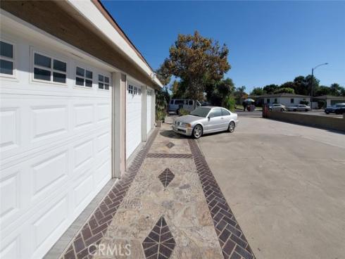 625 W La Verne   Street, Anaheim, CA