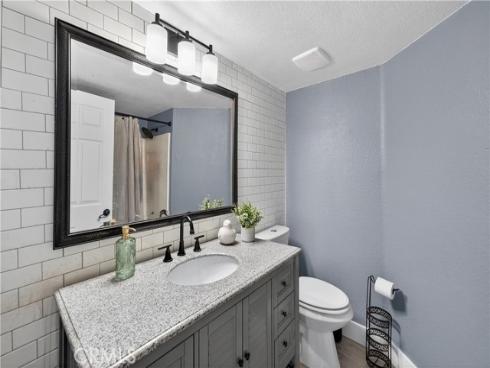 3565  Stonepine  B , Anaheim, CA