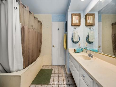 609 N Dwyer Drive, Anaheim, CA