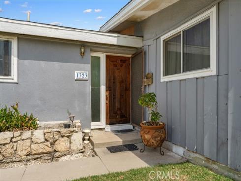1323 W Goodhue Avenue, Anaheim, CA
