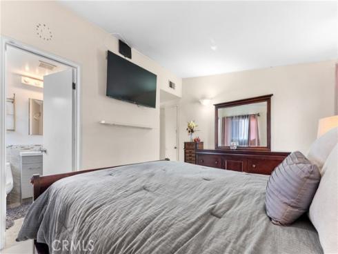 1323 W Goodhue Avenue, Anaheim, CA