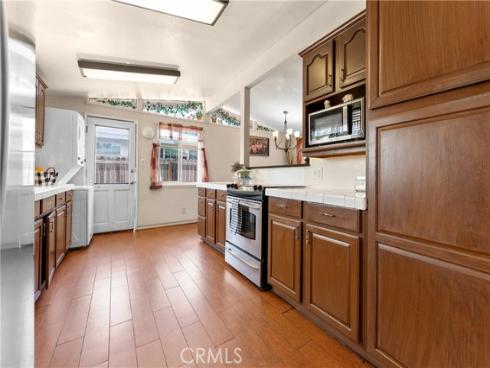 1323 W Goodhue Avenue, Anaheim, CA