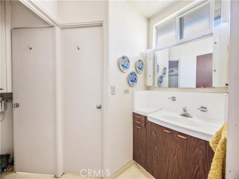 727 S Falcon Street, Anaheim, CA