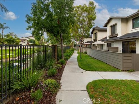 1384 N Schooner Ln. 85 , Anaheim, CA