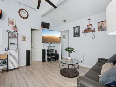 994  S Sutter Creek   Road, Anaheim, CA