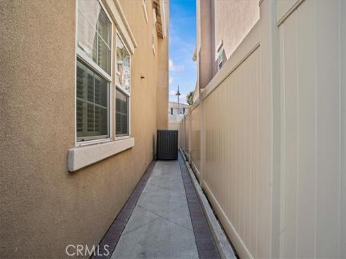 2709  W Madison Cir  , Anaheim, CA