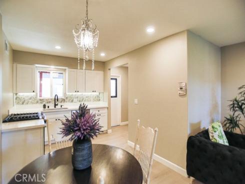 1802  Glenoaks  , Anaheim, CA