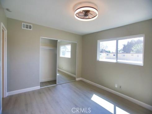 1802  Glenoaks  , Anaheim, CA