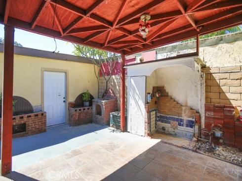 1802  Glenoaks  , Anaheim, CA