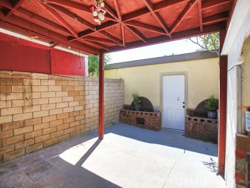 1802  Glenoaks  , Anaheim, CA