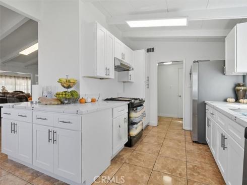 1407  W colonial  , Anaheim, CA