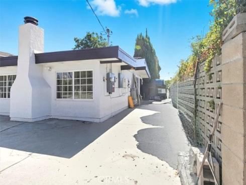 1407  W colonial  , Anaheim, CA