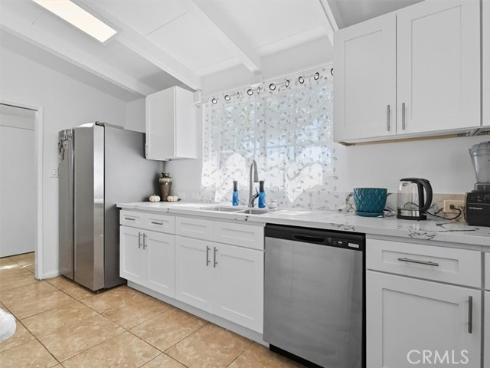 1407  W colonial  , Anaheim, CA