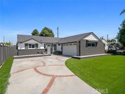 2945  W Bridgeport   Avenue, Anaheim, CA