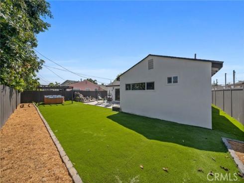 2945  W Bridgeport   Avenue, Anaheim, CA