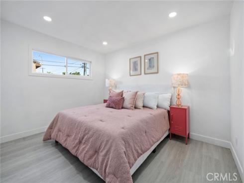 2945  W Bridgeport   Avenue, Anaheim, CA