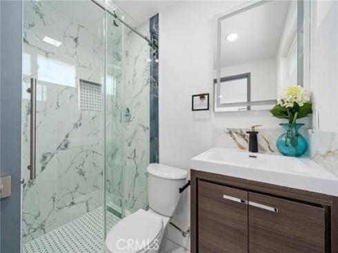 2945  W Bridgeport   Avenue, Anaheim, CA