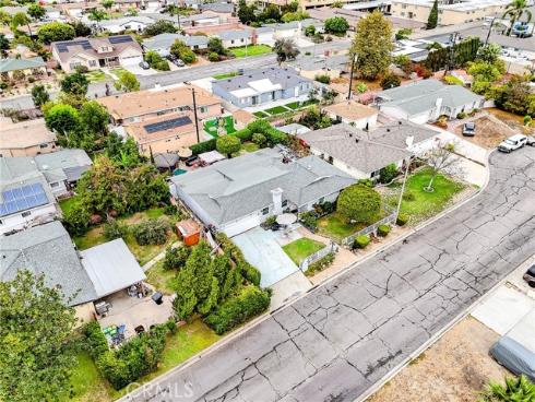 2517 W Merle  , Anaheim, CA