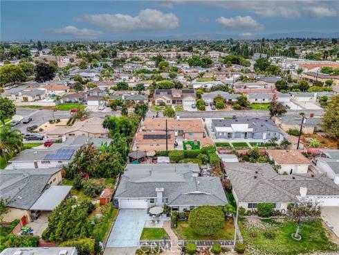 2517 W Merle  , Anaheim, CA