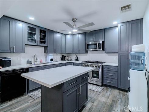 2517 W Merle  , Anaheim, CA