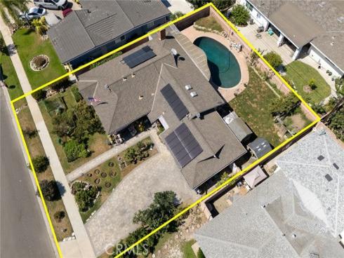 8921  Kennelly   Lane, Anaheim, CA