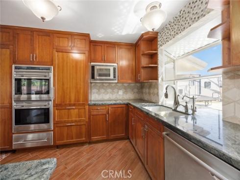 8921  Kennelly   Lane, Anaheim, CA