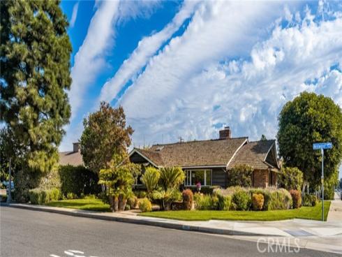 700 N Westwood   Place, Anaheim, CA