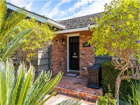 700 N Westwood   Place, Anaheim, CA